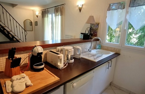 Le Thor Cottage | Comfortable cottage 3 people max with pool near Isle sur Sorgue