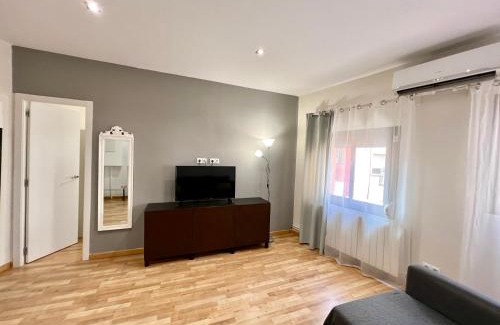 Badalona Apartment | Comfortable renovated flat, WiFi!