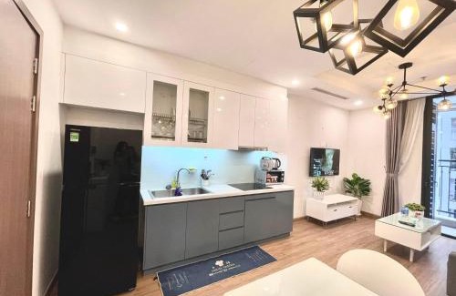 Tu Liem Apartment | Comfortable Spacious 2 Bedroom Apartment Near Vincom Mall, Keangnam, And Marriot Hotel