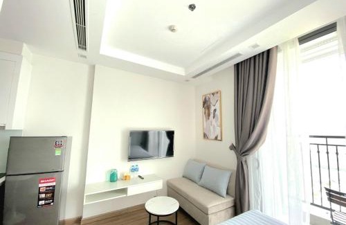 Tu Liem Apartment | Comfortable Spacious Studio Near Grand Plaza, Dcapital and Marriot Hotel