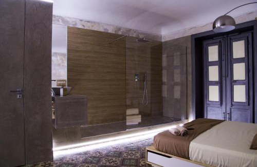 Favara Bed & Breakfast | Community Rooms & Wine