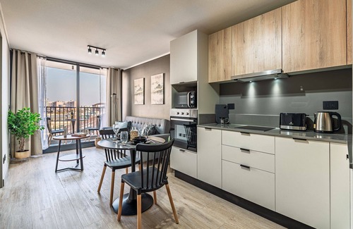 Downtown Santiago Apartment | Compañia 1703