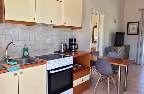 Almiros Beach Villa | Complex of Independent Maisonettes with Private Pools 250m from the virgin Beach