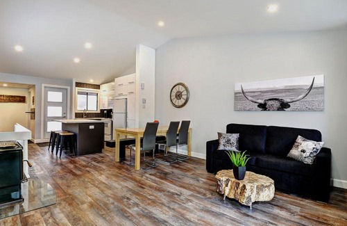 Stoneham Apartment | Condo 10 Chemin des Alpages by Les Chalets Alpins