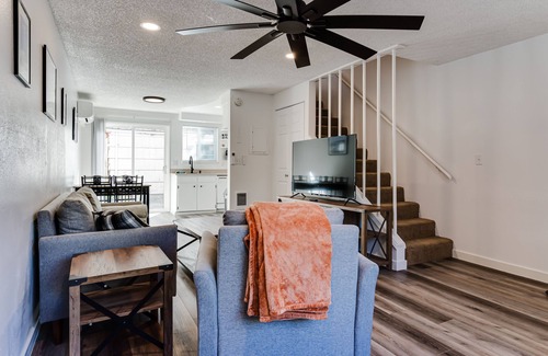 College Hill Apartment | 😍 Condo (#2) UO, Autzen Stadium, Amazon Park, Enjoy Eugene!