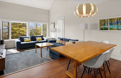 Warren Condo | Condo ∙ 3 bedrooms ∙ 8 guests