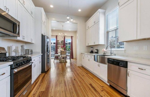 Faubourg Lafayette Condo | Condo ∙ 3 bedrooms ∙ 6 guests