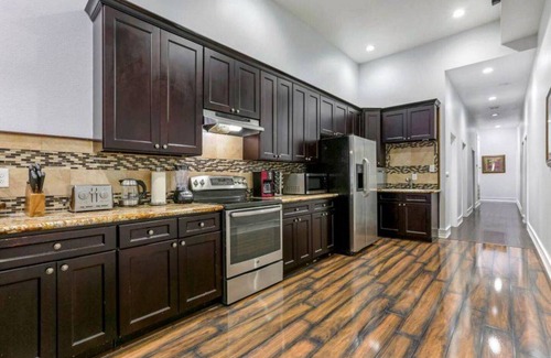 Faubourg Lafayette Condo | Condo ∙ 3 bedrooms ∙ 6 guests