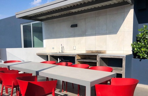 Cinco Esquinas Condo | Condo aptm / Pool, gym, sauna, Pet Friendly / 5 min San José