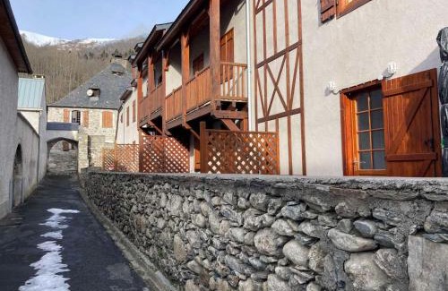 Vignec Apartment | Confortable 2 Pièces pour 6 avec Piscine et Proximité Thermes et Navette vers Pistes - FR-1-504-182
