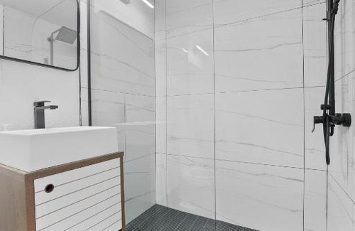 Victoria Park Hotel | CONSTANCE LANGDON AHS SUITE at THE KarINN BOUTIQUE HOTEL - Downtown Ft Lauderdale 5