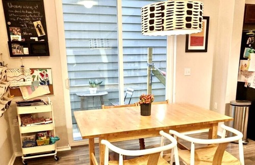 Mueller House | Convenient 3/2 in the heart of Austin's Mueller!