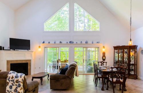 Center Conway House | Conway Lake Charm - Beautiful Waterfront Community