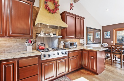 Laguna Niguel House | Cool and Sophisticated, Single Level Home! With Pool!
