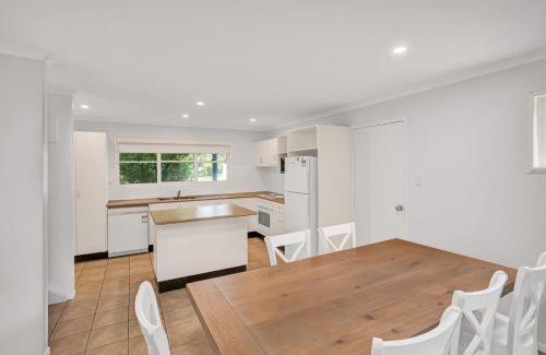 Rainbow Beach House | COOLAMAINE 1 Rainbow Beach