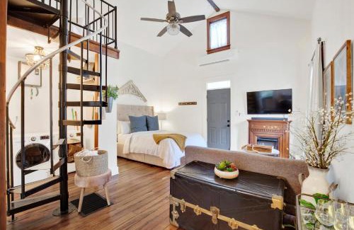 Historic Downtown Savannah House | Cooper Cottage