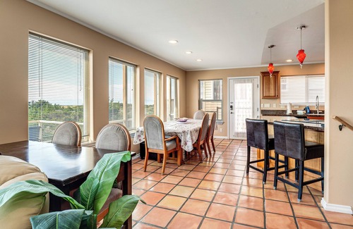 Copalis Beach House | Copalis Beach Family Home: Close to Sites & Nature