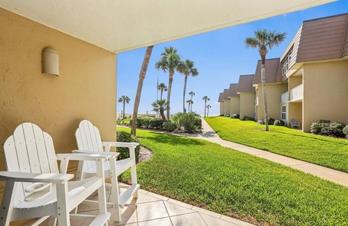 Crescent Beach Apartment | Coquina A101