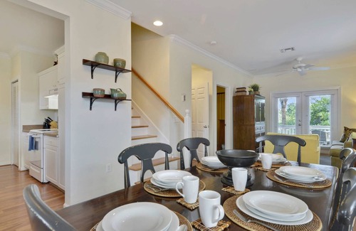 Key West Villa | Coral Villa by AvantStay | Close 2 DT Key West | Shared Pool & Patio!