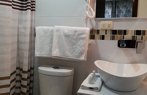 La Paz Hotel | Cordiality Inn