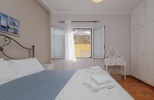 Old Town Apartment | Corfu old town 100m2