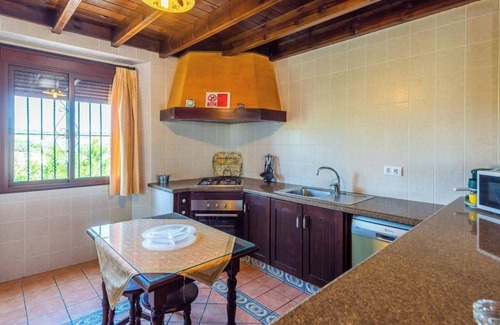 Lora Del Rio Villa | Cortijo Hacienda Nueva Lora del Río by Ruralidays