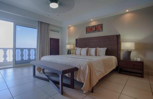South Shore Hotel Area Resort | Costa Sur Resort & Spa