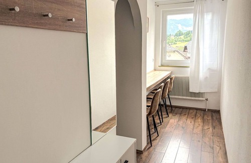 Sankt Martin Apartment | Cosy apartment for 4 guests with WIFI, balcony, pets allowed and parking