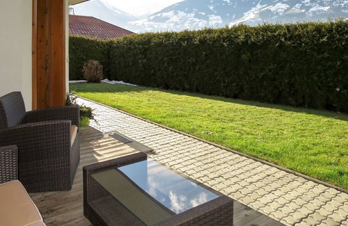 Holdernach Apartment | Cosy apartment for 4 people with WIFI, TV, terrace and parking