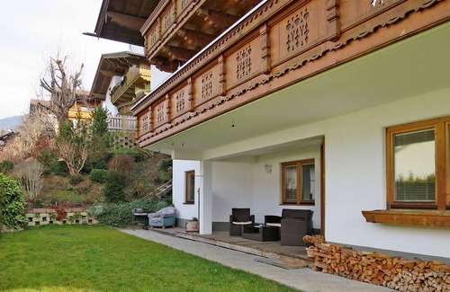 Holdernach Apartment | Cosy apartment for 4 people with WIFI, TV, terrace and parking