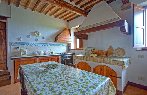 Monteroni d'Arbia Apartment | Cosy apartment for 7 guests with pool, WIFI, close to Siena