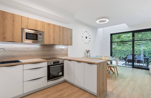 Janov nad Nisou Apartment | Cosy apartment for 6 people with WIFI, TV and terrace