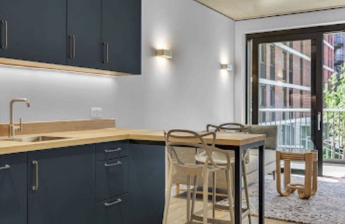 Preston Apartment | Cosy apartment for 2 people with WIFI, TV and terrace