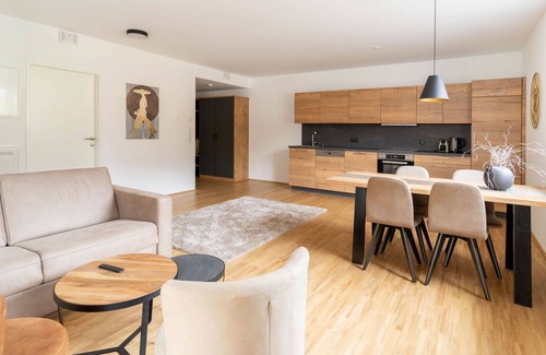 Fronhausen Apartment | Cosy apartment for 4 people with WIFI, TV and patio