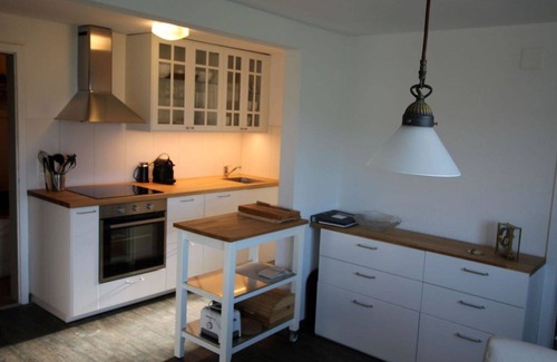 Schoenried Apartment | Cosy apartment for 4 people with WIFI, TV, balcony and pets allowed