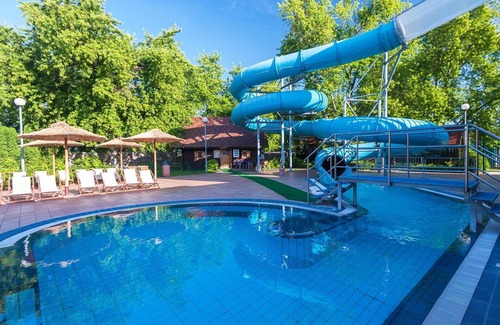 Ptuj Apartment | Cosy apartment for 4 people with pool, A/C, WIFI, TV and balcony