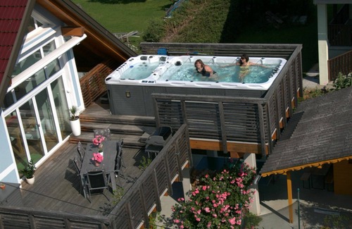 Ligist Apartment | Cosy apartment for 6 people with private pool, WIFI, TV and terrace