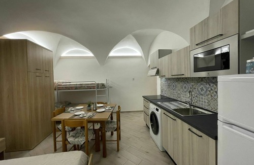 Spotorno Apartment | Cosy apartment for 8 people with A/C, WIFI and TV