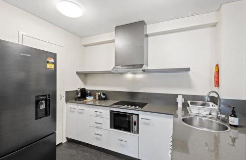 East Perth Apartment | Cosy Apartment in the Heart of Perth CBD