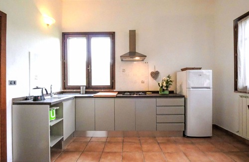 Montorsaio House | Cosy apartment in villa with WIFI, pool, TV, patio, pets allowed, panoramic view and parking