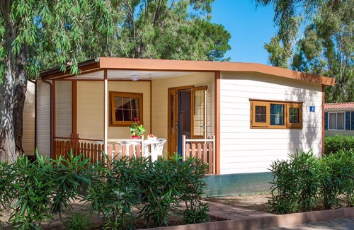 Fertilia House | Cosy apartment in villa for 4 guests with A/C, WIFI, pool, TV, terrace and pets allowed