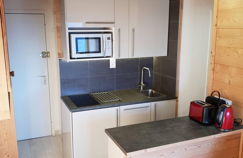 Eclose-Est Apartment | Cosy apartment - panoramic mountain view - 50m alpe express