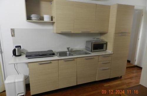 Borgo San Leonardo Apartment | Cosy Central Flat