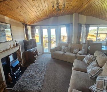 Mullacott House | Cosy Coastal Lodge