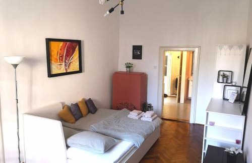 Donji Grad Apartment | Cosy condo in the heart of the Upper town Zagreb