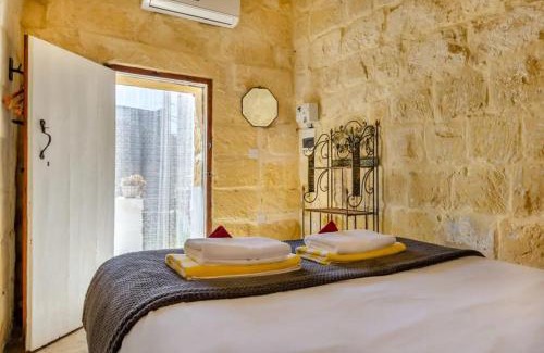Xewkija House | Cosy Hideaways in Traditional Maltese House