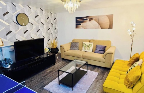 Georgian Quarter Apartment | Cosy Liverpool Apartment Upto 8 Guests