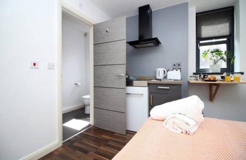 Plasnewydd Apartment | Cosy, Modern & Comfortable Studio