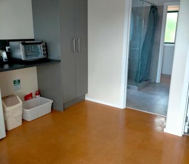 Kerikeri Apartment | Cosy Nights - modern, self-contained with parking