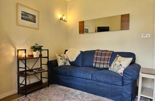 Pitlochry House | Cosy peaceful one-bedroom cottage in Pitlochry